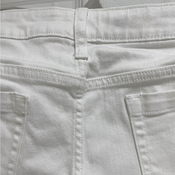 💛Bermuda Shorts💛 - Picture 5 of 11